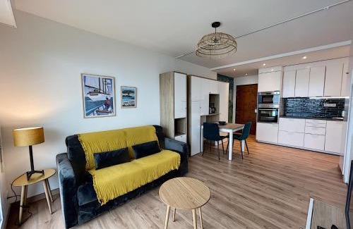 Granville Apartment | Charmant T2 en front de mer, 4 pers., ascenseur, garage, Wi-Fi - FR-1-361-383