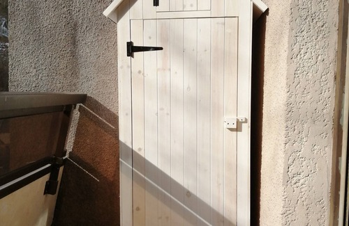 Bagneres-de-Luchon Apartment | Charmant T2, hypercentre, calme, terrasse, parking, commerces