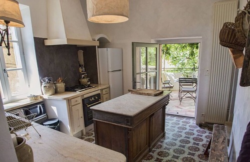 La Capelle-et-Masmolene House | Charmante et Authentique Maison de Village Avec une Belle Décoration