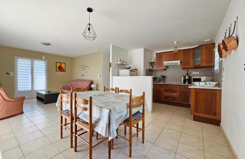 Saint-Michel-en-l'Herm House | Charmante maison entre mer et campagne, calme, proche plages, Saint-Michel-en-l'Herm, 4 pers. - FR-1-476-41