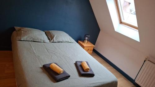 Villedieu-sur-Indre House | charmante maison de ville avec cour privee a 1km du golf