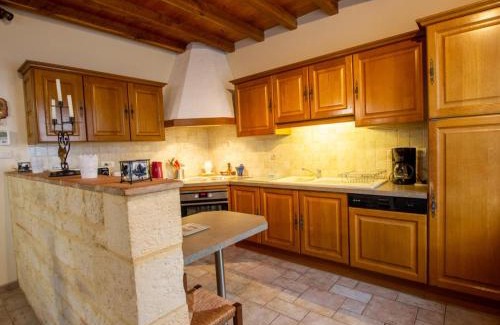 Monpazier House | Charmante maison à Monpazier, Wifi, parking privé - FR-1-616-173