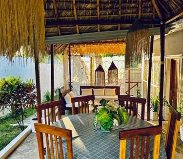 Madirokely House | Charmante maison de plain-pied à louer à Ambatoloaka Votre havre de paix à Nosy Be !
