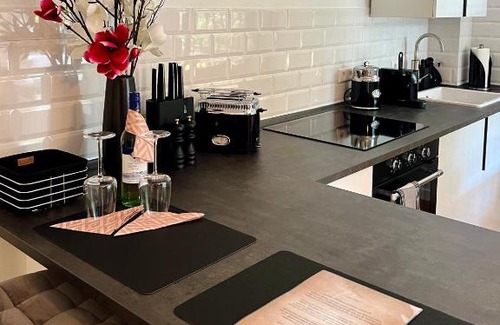 Waldhausen Apartment | Charmantes Studio Maschsee und Messe Nähe