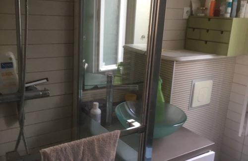 Les Lilas Apartment | Charme et Tranquillité à 5 Minutes de Paris
