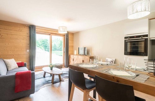 Valmorel Apartment | Charmette: 1-bedroom apt with parking, terrace, ski locker