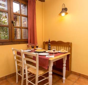 Fresneda de la Tiron House | Charming House in Fresneda de la Sierra Tirón with Garden.