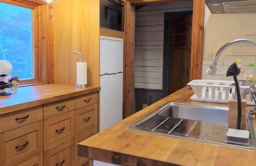 Upplands Vasby Municipality Cabin | Charmig Stuga Mitt i Naturen!