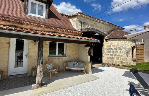 Saint-Seurin-sur-l'Isle House | Charming house with pool on the Bordeaux wines route