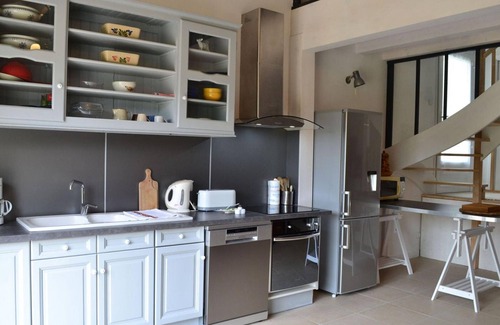Saint-Sulpice-de-Cognac Cottage | Charming Countryside Home with Private Garden, 2 Bikes & Pet-Friendly