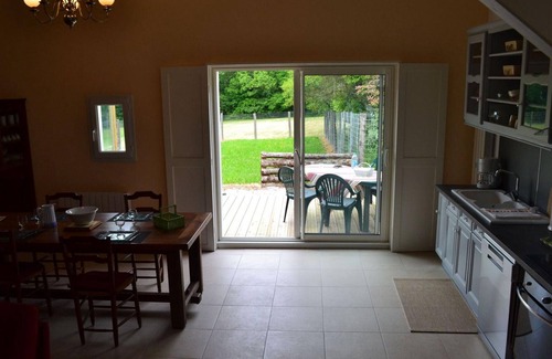 Saint-Sulpice-de-Cognac Cottage | Charming Countryside Home with Private Garden, 2 Bikes & Pet-Friendly