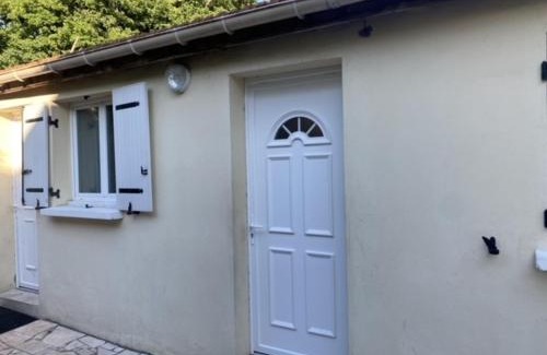 Goussainville Apartment | Charming 1-Bed Apartment 20 mins to Paris by train