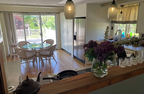 Deep River Center House | Charming 1-bedrm unit with WiFi, AC in quaint Deep River- “Queen of the Valley”