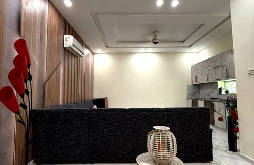 Faisalabad Apartment | Charming 1-bedroom apartment with AC, WiFi in enjoyable Abdullah Gardens Fsd