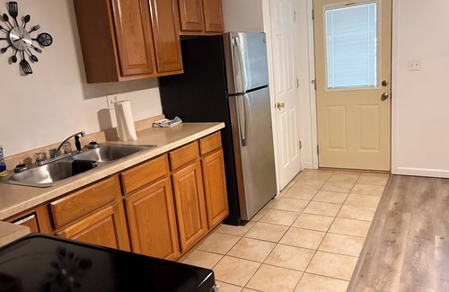 Colchester Apartment | Charming 1-bedroom apartment in fabulous Colchester with AC, WiFi