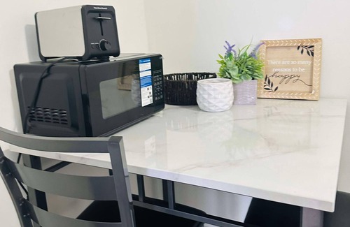 Columbus Apartment | Charming 1-bedroom apartment in brilliant Columbus with WiFi