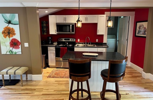 Rockland Apartment | Charming 1-bedroom apartment in Rockland. Sleeps 4 with pull out couch .