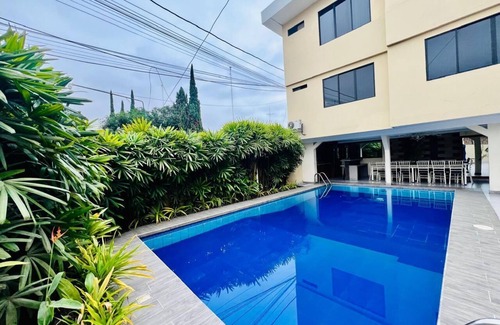 Machala Apartment | Charming 1-bedroom apartment with WiFi, AC in enchanting Machala