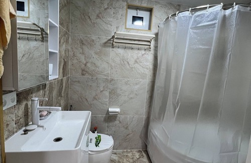 Khujand Apartment | Charming 1-bedroom apartment in the heart of Khujand city with AC
