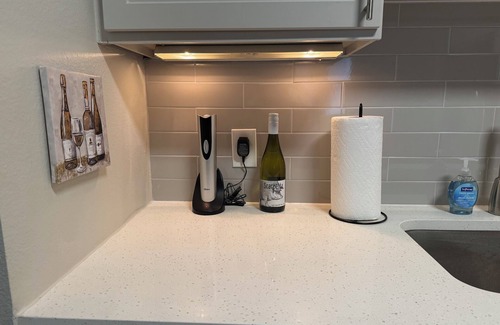 Addison Apartment | Charming 1-bedroom apartment in superb Addison with WiFi & a ton of amenities!
