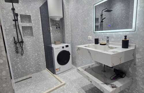 Tirana Apartment | Charming 1-bedroom apartment in enjoyable Tiranë with AC