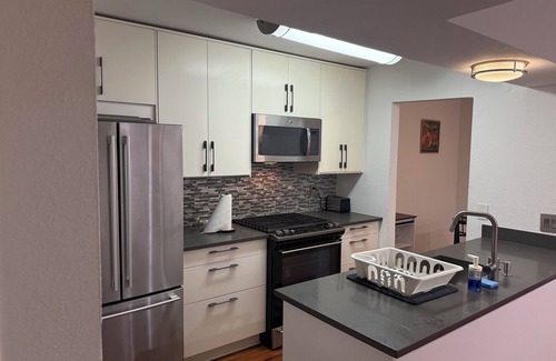 Greater South River City Apartment | Charming 1-bedroom apartment with WiFi, AC in Austin