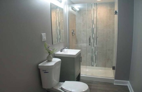 Lavergne Apartment | Charming 1-bedroom apartment in brilliant Berwyn with AC, WiFi