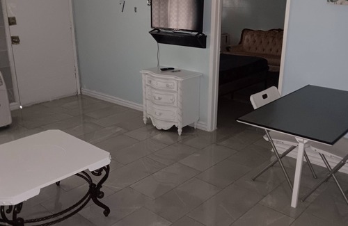 Las Vegas Condo | Charming 1-bedroom condo in fabulous Las Vegas with AC, WiFi, nunit 2n