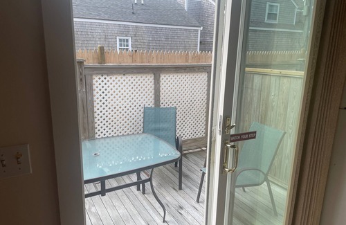 Brant Point Condo | Charming 1-bedroom condo in Nantucket minutes from downtown and Children's Beach