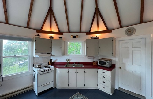 Port Clyde Cottage | Charming 1-bedroom cottage overlooking the harbor in St. George