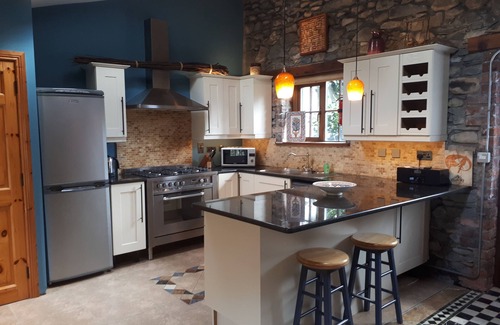 Killarney Cottage | Charming 1 Bedroom Cottage at The Priory Killarney