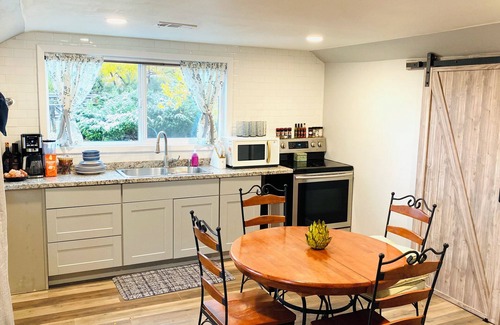 Arvada Cottage | Charming 1-bedroom cottage in enchanting Arvada with AC, WiFi