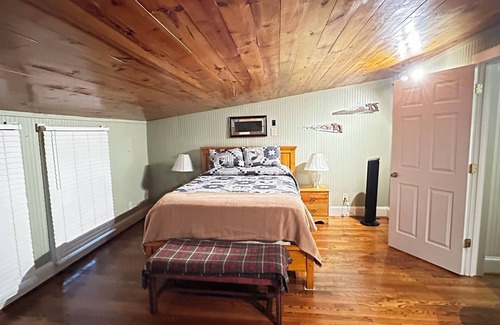 Lexington Other | Charming 1-bedroom farm guesthouse in Lexington with WiFi and AC
