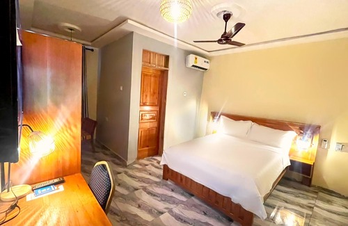 Winneba Hotel | Charming 1-bedroom hotel in amazing Winneba with AC #1