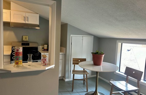 Brentwood-Darlington House | Charming 1-bedroom house with WiFi and AC in beautiful Portland