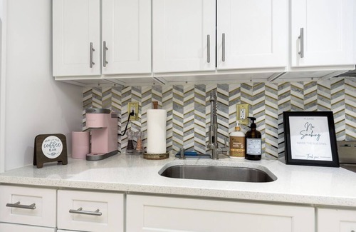 Baldwin Harbor House | Charming 1-bedroom house in Baldwin by the Water