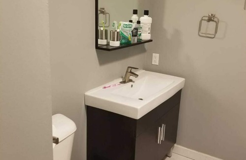Menlo Park House | Charming 1-bedroom in a community style house close to Stanford, F3ceb00k