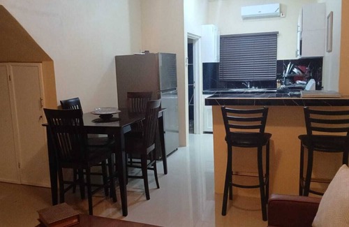 Moore Town Villa | Charming 1-bedroom in wonderful Amity Hal with AC, WiFi
