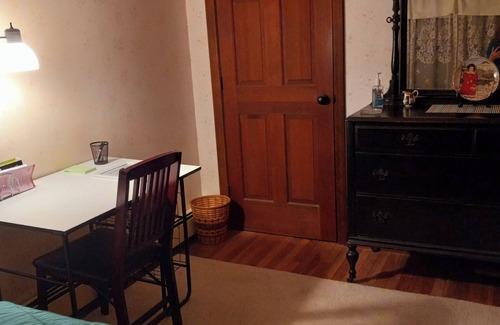 Freetown House | Charming 1-bedroom in serene Freetown with WiFi, AC