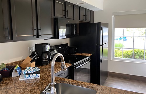 Table Rock Resort | Charming 1-bedroom resort in awesome Branson with fitness room,