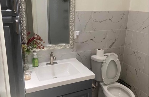 Palm City House | Charming 1-bedroom roomnwith WiFi, AC ,private bathroom and entrance
