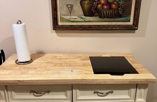 Yorktown Apartment | Charming 1-Bedroom Spacious Basement Close to DC - Pets Allowed.