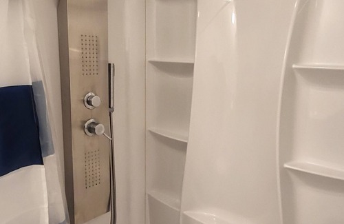 Panama City Apartment | Charming 1-bedroom bungalow oasis Panama City with AC, WiFi