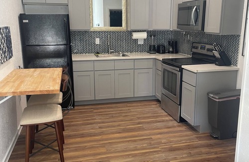 Rountree Apartment | Charming 1-bedroom apartment with WiFi, AC in welcoming Springfield