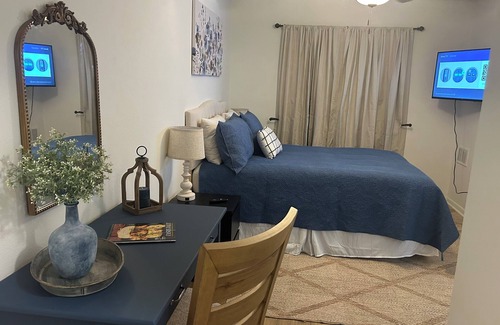 Tallahassee Condo | Charming 1-bedroom condo in welcoming Tallahassee with WiFi, AC