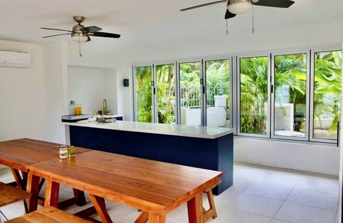 Garapan Villa | Charming 1-bedroom villa in Navy Hill with WiFi and AC