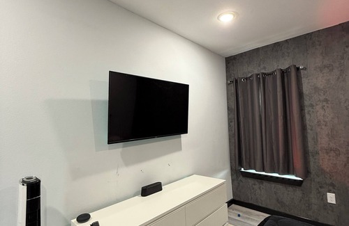Southeast Houston House | Charming 1-bedroom with fitness room and AC in fantastic Houston