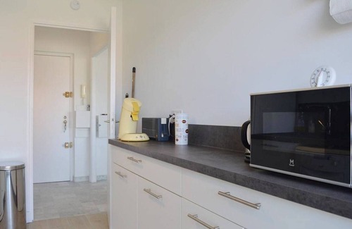Cap-d'Antibes Apartment | Charming 1-BR Apt in Antibes with Balcony, Near Beach