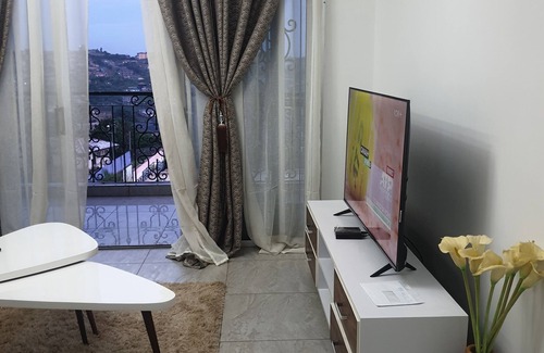 Yaounde Apartment | Charming 100m² furnished apartment with security.
