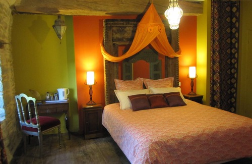 Taupont House | Charming 15th-century residence